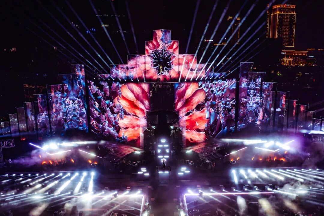 現(xiàn)階段舞臺(tái)激光的光學(xué)鏡片應(yīng)用分析